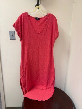 Joh Women's Coral Knit T'Shirt Dress Size Medium V-Neck Short Sleeve